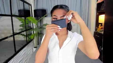 Snapshot of phenomenal_ivy chatting on 05-24-26, 03:06 phenomenal_ivy online show from 05-24-26, 03:06