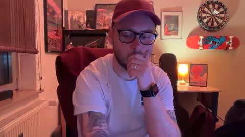 Snapshot of philboh94 chatting on 01-06-26, 10:19 Ben 1995 online show from 01-06-26, 10:19