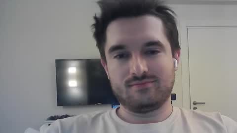 Snapshot of philborison chatting on 02-01-26, 02:26 PhilipBorison online show from 02-01-26, 02:26