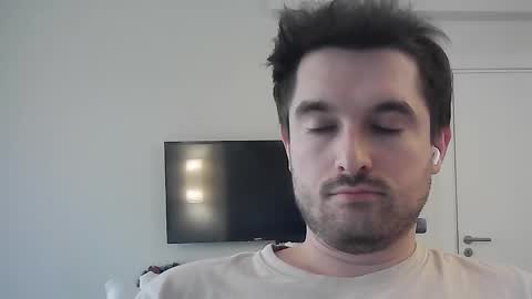 Snapshot of philborison chatting on 02-08-26, 01:25 PhilipBorison online show from 02-08-26, 01:25