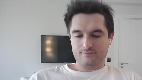 Snapshot of philborison chatting on 02-11-26, 01:16 PhilipBorison online show from 02-11-26, 01:16