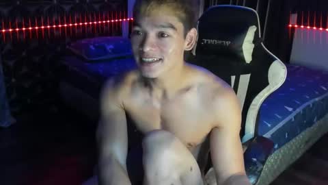 Snapshot of philhotbody chatting on 01-22-25, 02:56 AJ online show from 01-22-25, 02:56