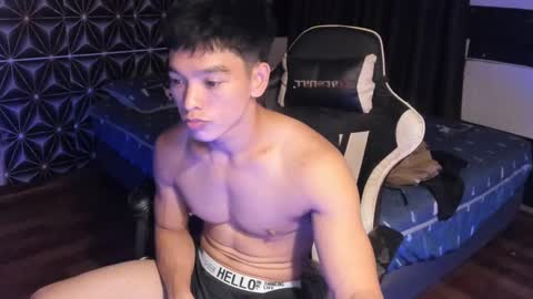 Snapshot of philhotbody chatting on 02-11-25, 03:18 AJ online show from 02-11-25, 03:18