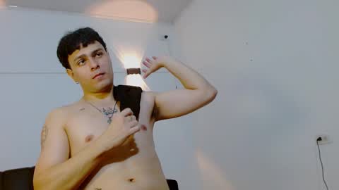 Snapshot of philip_jons chatting on 02-19-26, 12:50 Philip online show from 02-19-26, 12:50