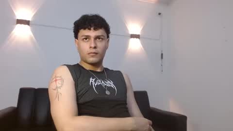 Snapshot of philip_jons chatting on 02-19-26, 10:39 Philip online show from 02-19-26, 10:39