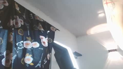 Snapshot of philip_jons chatting on 02-25-26, 10:30 Philip online show from 02-25-26, 10:30