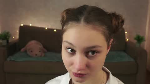 Bella online show from 01-12-25, 08:03