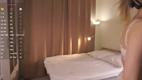 Bella online show from 09-24-25, 05:27