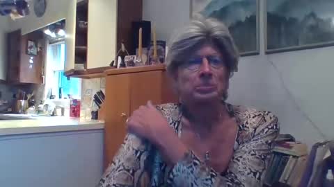 Snapshot of phillipa1023 chatting on 12-11-24, 04:42 phillipa online show from 12-11-24, 04:42