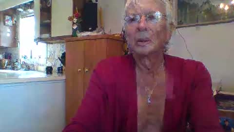 Snapshot of phillipa1023 chatting on 10-29-25, 03:36 phillipa online show from 10-29-25, 03:36