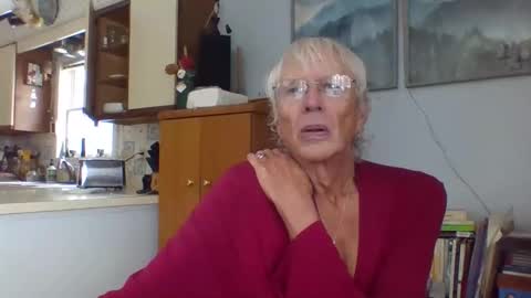 Snapshot of phillipa1023 chatting on 11-11-25, 04:51 phillipa online show from 11-11-25, 04:51