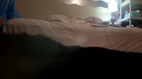 Snapshot of phillipdee chatting on 11-04-25, 06:29 phillipdee online show from 11-04-25, 06:29