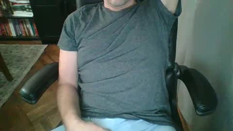 Snapshot of philly41190 chatting on 11-25-25, 02:50 philly41190 online show from 11-25-25, 02:50