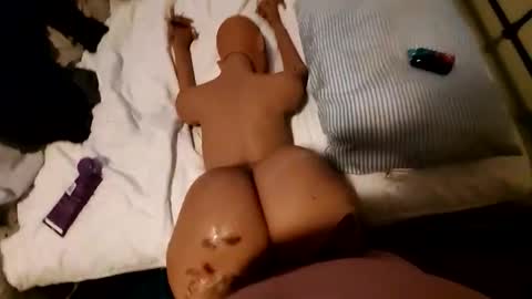 Snapshot of philnonya847036 chatting on 12-22-25, 10:40 philnonya847036 online show from 12-22-25, 10:40