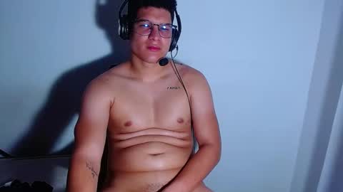 AdnierGnz online show from 01-12-25, 02:52