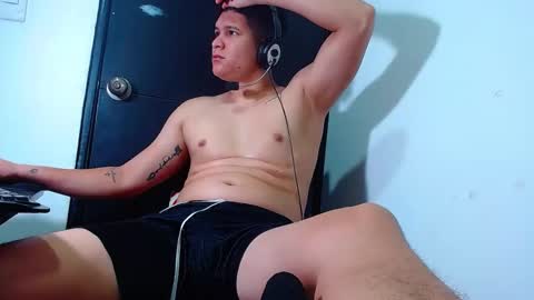 AdnierGnz online show from 02-06-25, 06:02