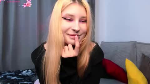 Phoenixvale Pls follow me online show from 11-29-25, 03:04