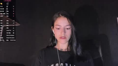 phoenixx_x online show from 02-02-25, 10:06