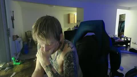 Snapshot of phrostdd chatting on 10-25-25, 02:30 FrankenDaddy online show from 10-25-25, 02:30