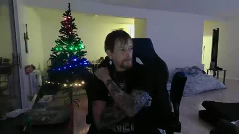 Snapshot of phrostdd chatting on 12-22-25, 12:18 FrankenDaddy online show from 12-22-25, 12:18