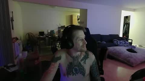 Snapshot of phrostdd chatting on 03-21-26, 05:01 FrankenDaddy online show from 03-21-26, 05:01