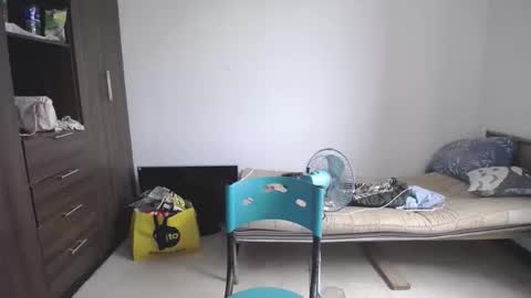 izzy online show from 04-07-26, 07:03