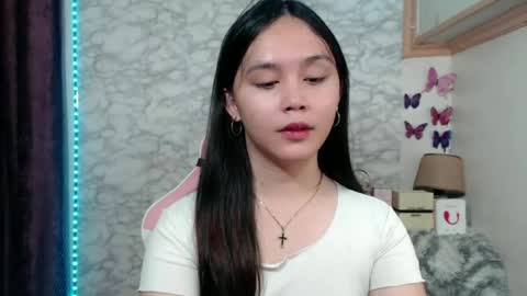 Snapshot of pia_intownx chatting on 06-12-26, 08:02 Ms Pia online show from 06-12-26, 08:02