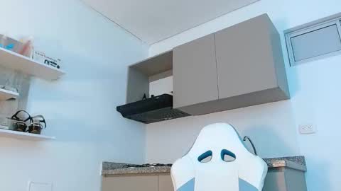 Liz online show from 02-26-25, 11:04