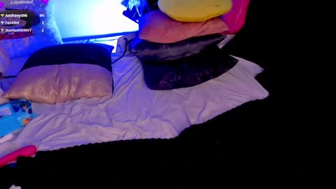 Snapshot of piafisher_ chatting on 02-27-25, 04:32 PIA FISHER online show from 02-27-25, 04:32