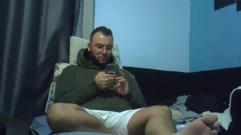 Snapshot of piazaocwbbb chatting on 05-15-26, 05:20 piazaocwbbb online show from 05-15-26, 05:20