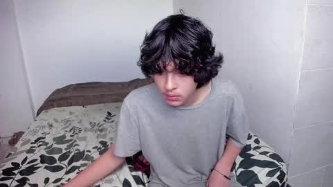 picaszomilos350 online show from 11-20-25, 01:33