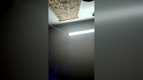 picklepuffs222 online show from 04-21-26, 05:47