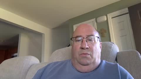 Snapshot of pickme11113 chatting on 10-28-25, 05:37 pickme11113 online show from 10-28-25, 05:37