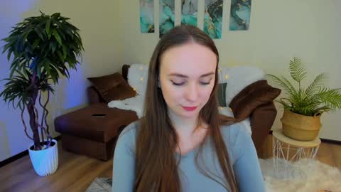 Emelie online show from 02-07-25, 10:29