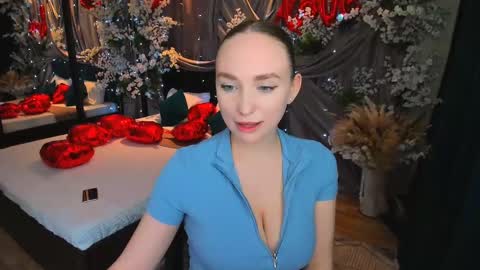 Emelie online show from 02-21-25, 07:43