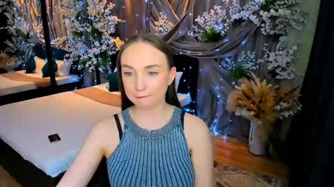 Emelie online show from 03-03-25, 07:17