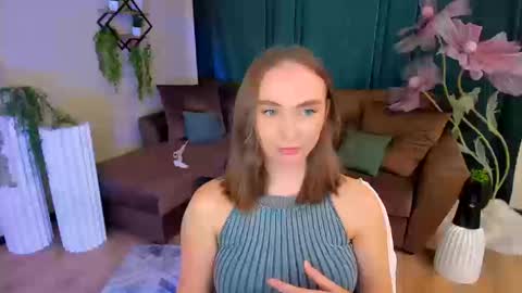 Emelie online show from 09-23-25, 04:10