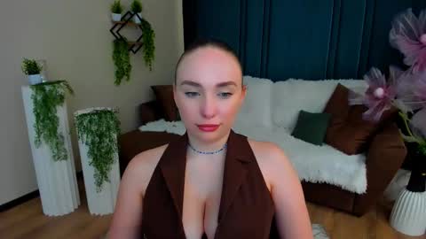 Emelie online show from 03-12-26, 04:51