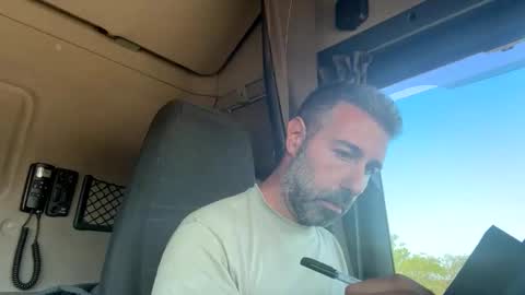 pierotu online show from 09-15-25, 11:43