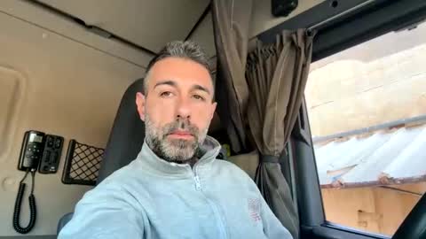 pierotu online show from 04-10-26, 05:23