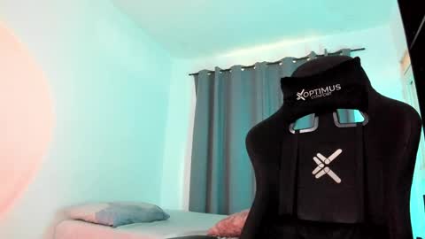 Pierre online show from 04-07-26, 06:52