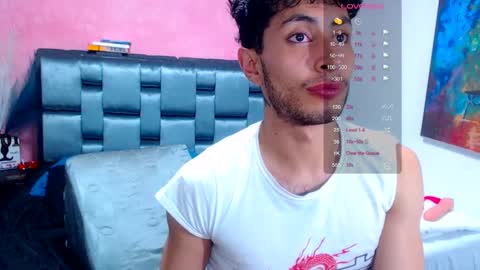 Snapshot of piggy_eddy chatting on 12-09-24, 12:12 Eddy Brock... Its a pleasure to talk to... online show from 12-09-24, 12:12