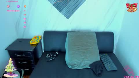 Snapshot of piggy_eddy chatting on 12-15-25, 04:50 Eddy Brock... Its a pleasure to talk to... online show from 12-15-25, 04:50