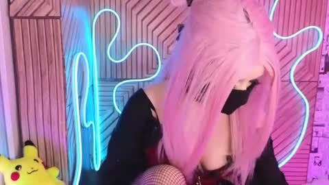 Snapshot of pika_pikaa chatting on 06-18-26, 12:00 Sonya online show from 06-18-26, 12:00
