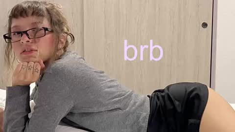 ill be back on monday 18th of november online show from 02-08-25, 03:08