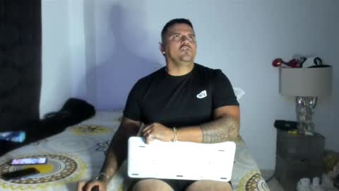 Snapshot of pikoro_gomez chatting on 01-16-26, 02:04 pikoro_gomez online show from 01-16-26, 02:04