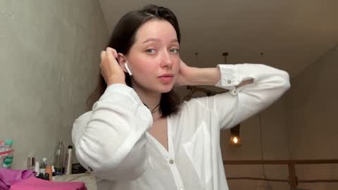 Trisha     online show from 01-30-25, 03:33