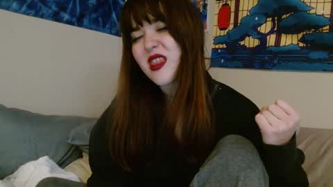 PilloGoddess online show from 12-04-24, 02:48