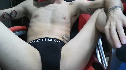 Snapshot of pils001 chatting on 09-19-25, 09:15 Pils online show from 09-19-25, 09:15