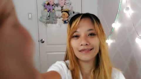 pinay beauty14 online show from 01-17-25, 11:40